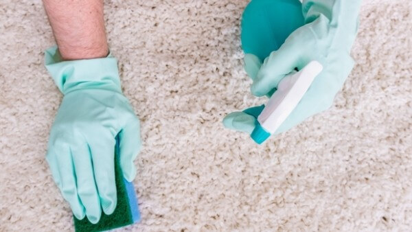 removing grease from carpets with degreaser